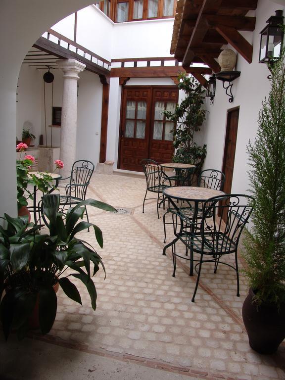 Apartamentos La Columna ชินชอน ภายนอก รูปภาพ